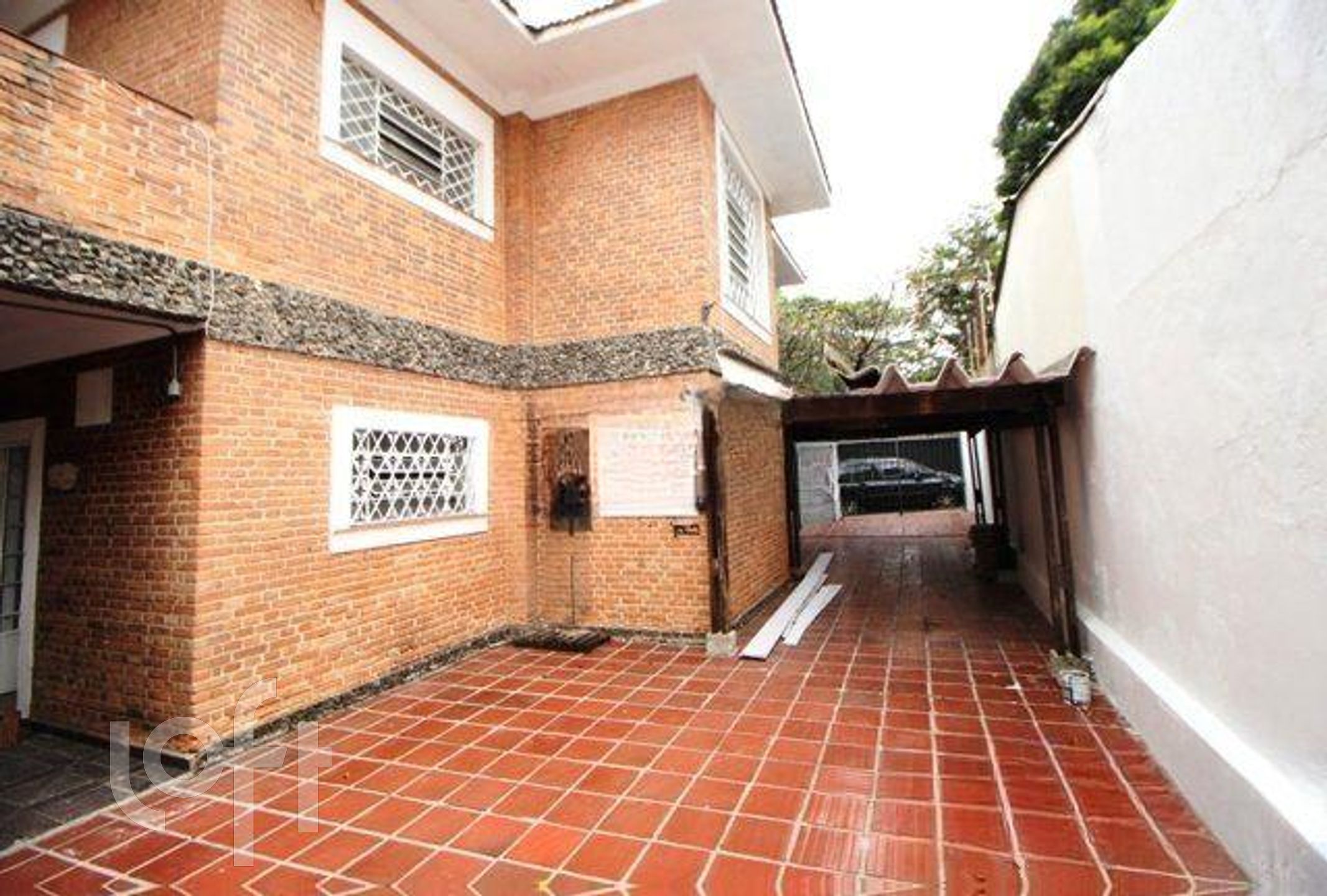 Casa à venda com 3 quartos, 250m² - Foto 3