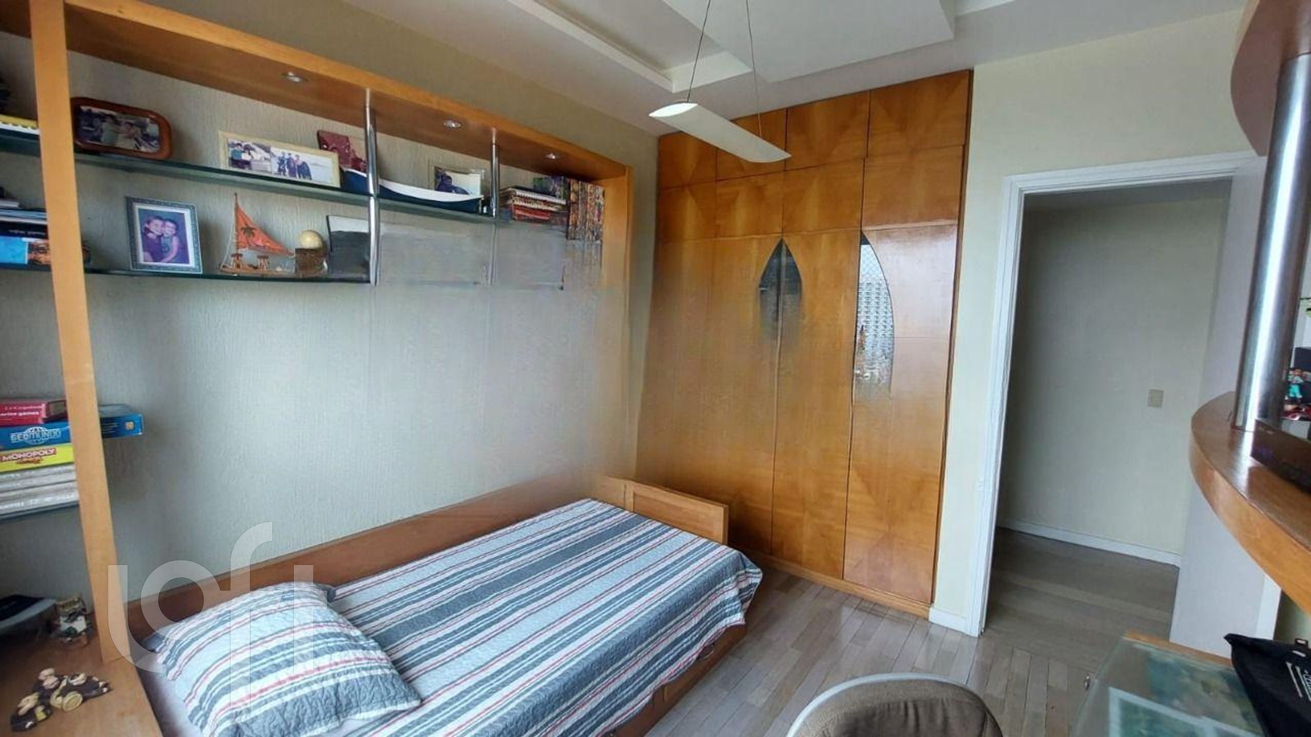 Apartamento à venda com 4 quartos, 181m² - Foto 17