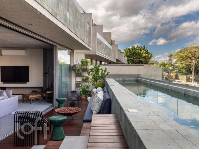 Apartamento com 203m², 3 dormitórios, 3 suítes, 2 vagas, Três Figueiras em Porto Alegre