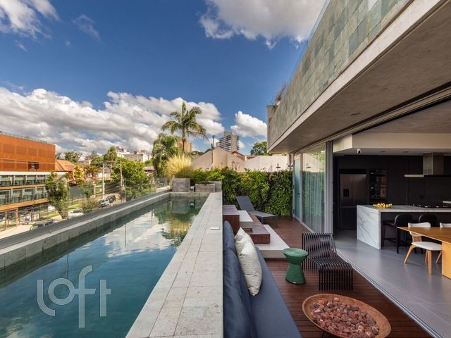 Apartamento com 203m², 3 dormitórios, 3 suítes, 2 vagas, Três Figueiras em Porto Alegre