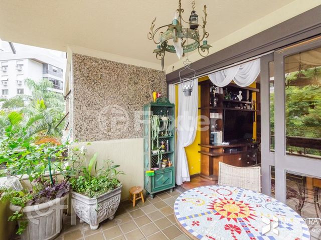 Apartamento com 216m², 4 dormitórios, 2 suítes, 3 vagas, Bela Vista em Porto Alegre
