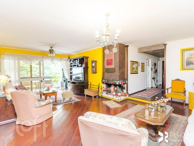 Apartamento com 216m², 4 dormitórios, 2 suítes, 3 vagas, Bela Vista em Porto Alegre