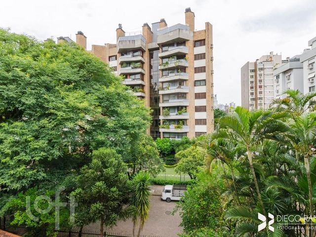 Apartamento com 216m², 4 dormitórios, 2 suítes, 3 vagas, Bela Vista em Porto Alegre