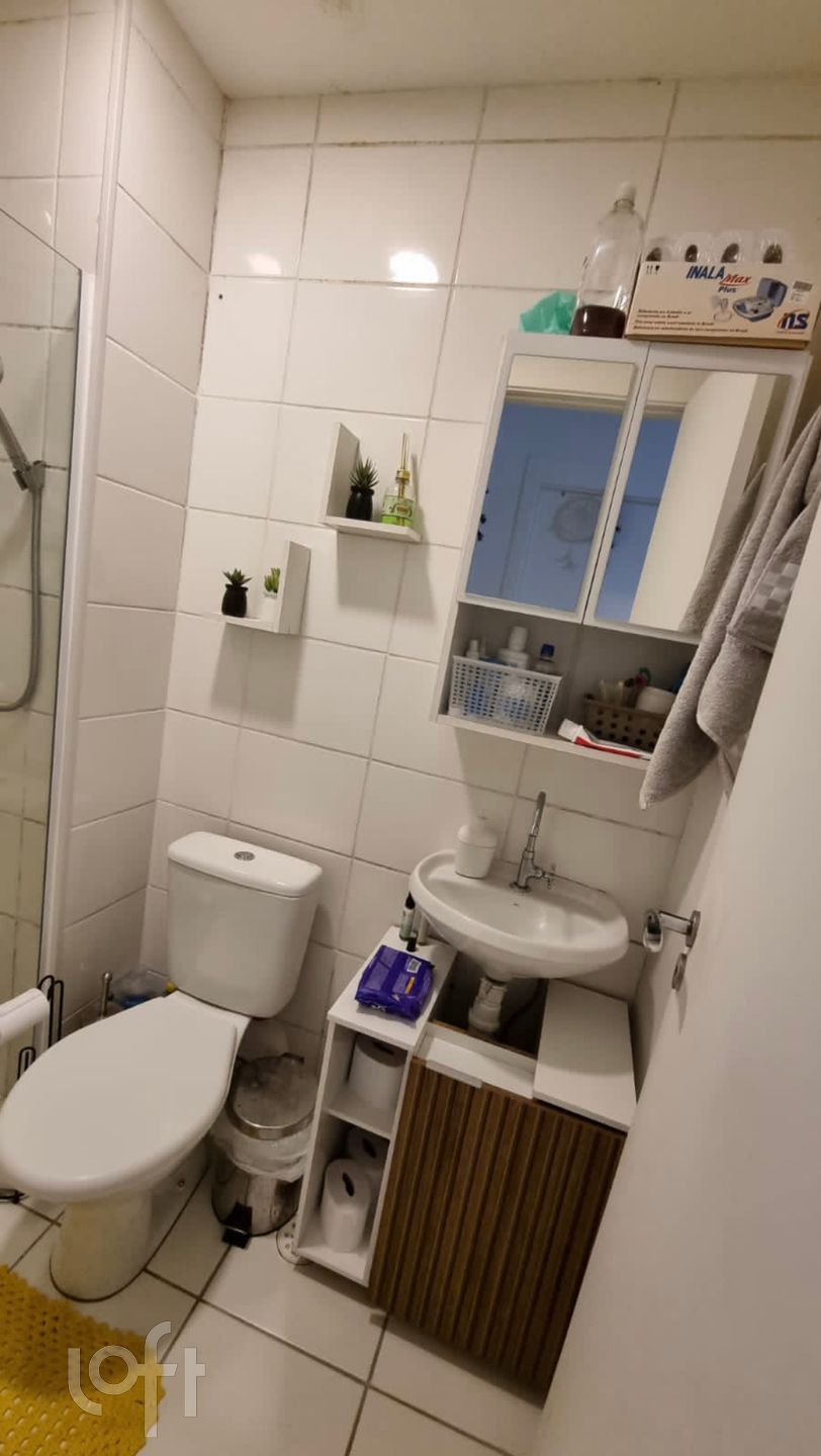 Apartamento à venda com 2 quartos, 40m² - Foto 17