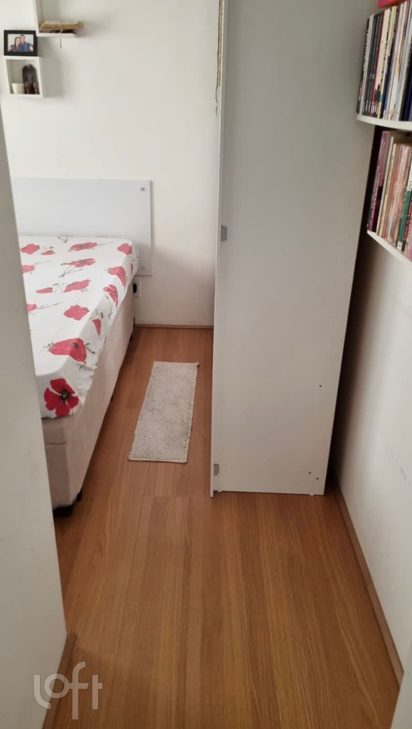 Apartamento à venda com 2 quartos, 40m² - Foto 11