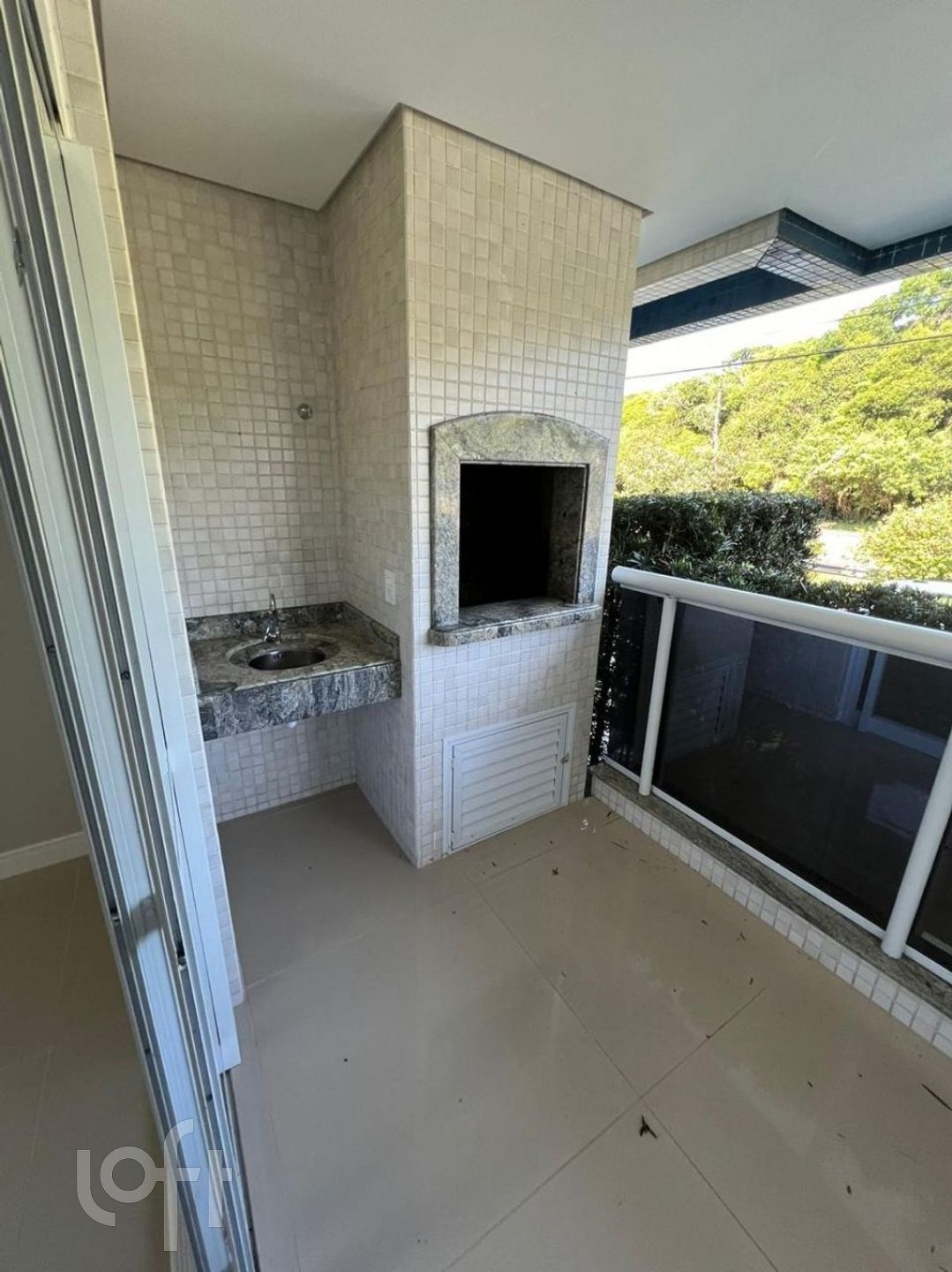 Apartamentos com 111m², 4 quartos, 2 suítes, 2 garagens, no bairro Jurere Leste em Florianópolis