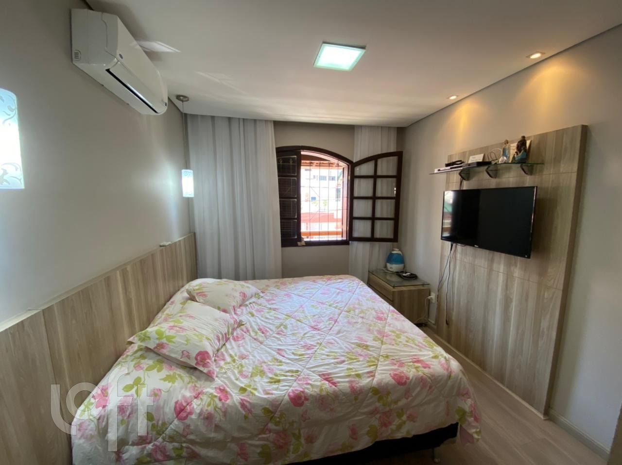 Casa à venda com 4 quartos, 300m² - Foto 9