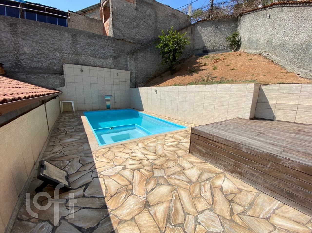 Casa à venda com 4 quartos, 300m² - Foto 24