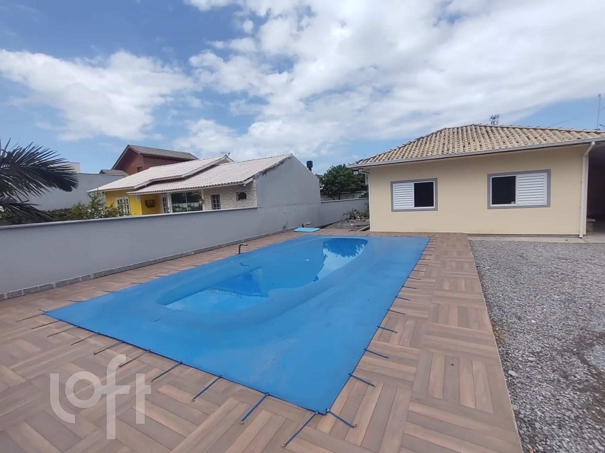 Casa à venda em Pinheira com 120 m², 3 quartos, 3 vagas