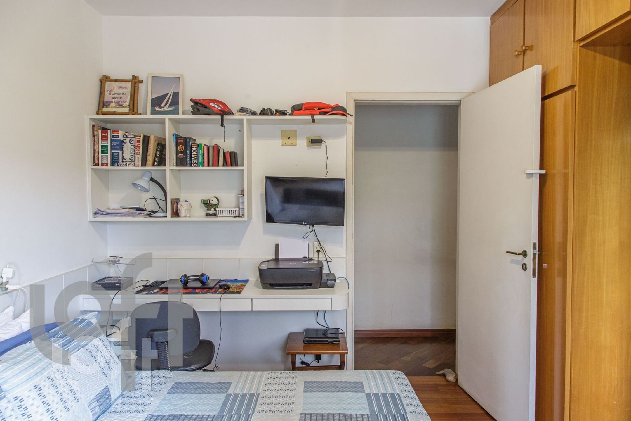 Apartamento à venda com 3 quartos, 127m² - Foto 3