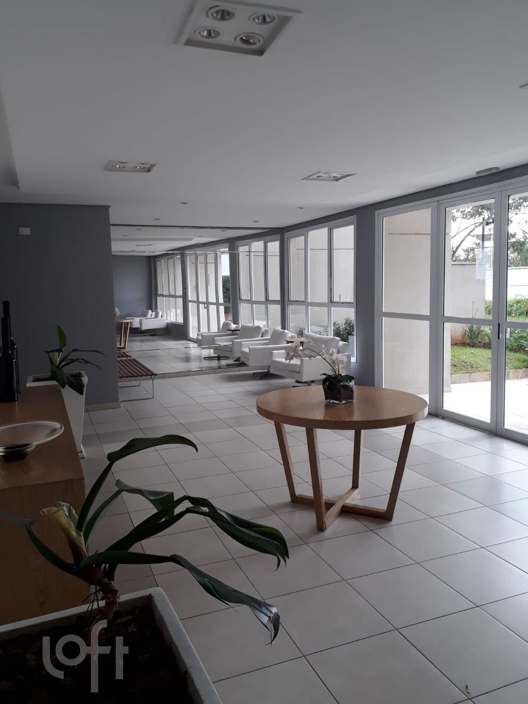 Apartamento à venda com 2 quartos, 64m² - Foto 28