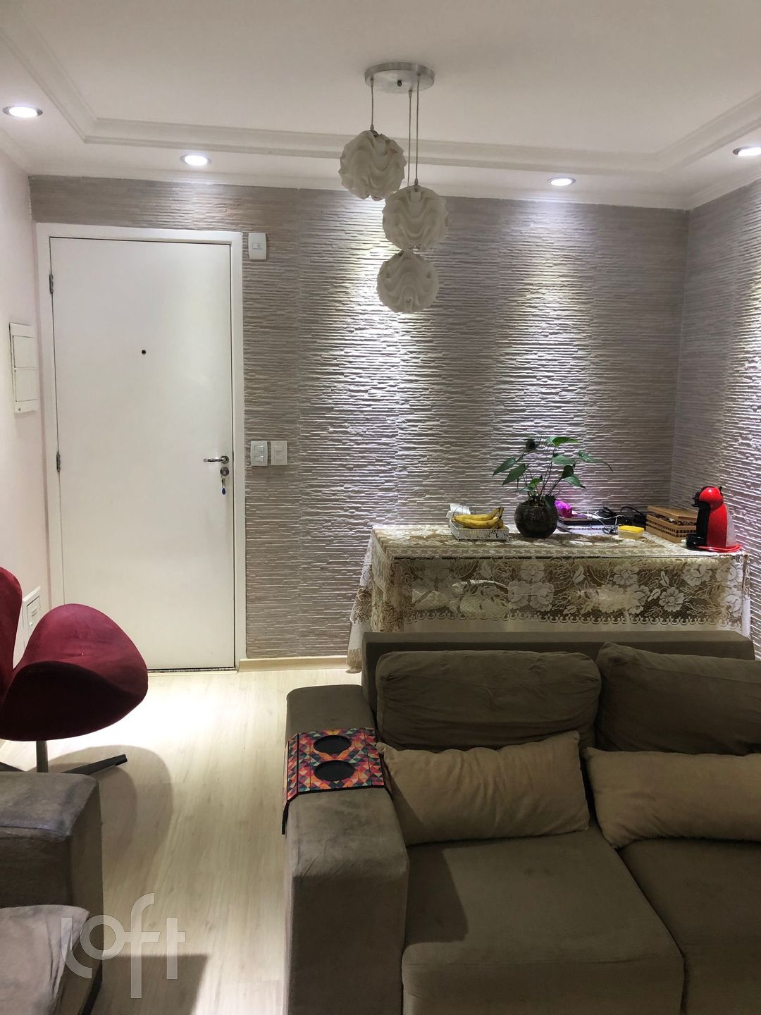 Apartamento à venda com 2 quartos, 64m² - Foto 1