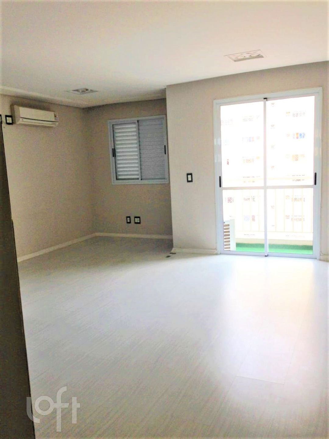 Apartamento à venda com 3 quartos, 69m² - Foto 1