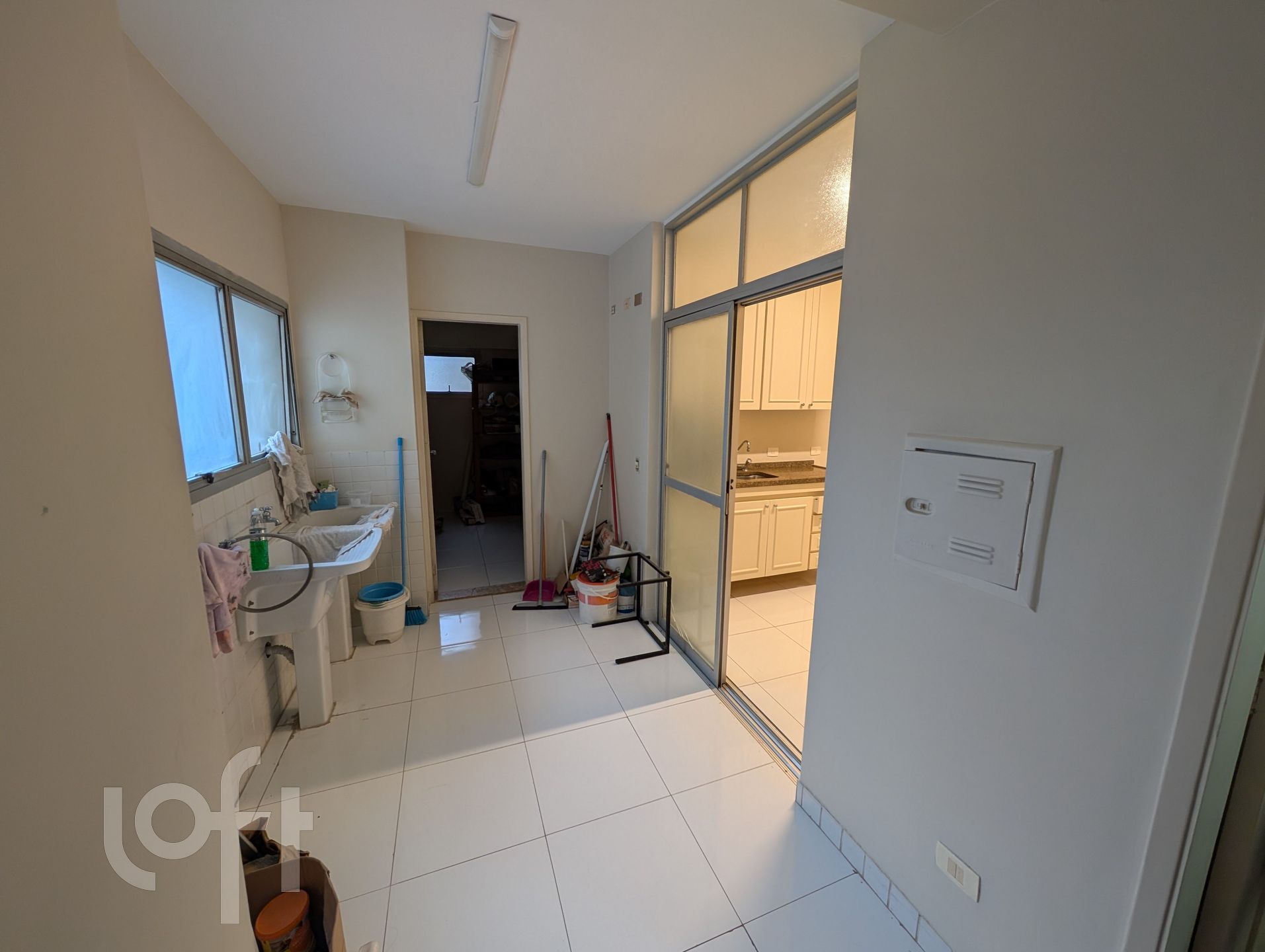 Apartamento à venda com 4 quartos, 200m² - Foto 25