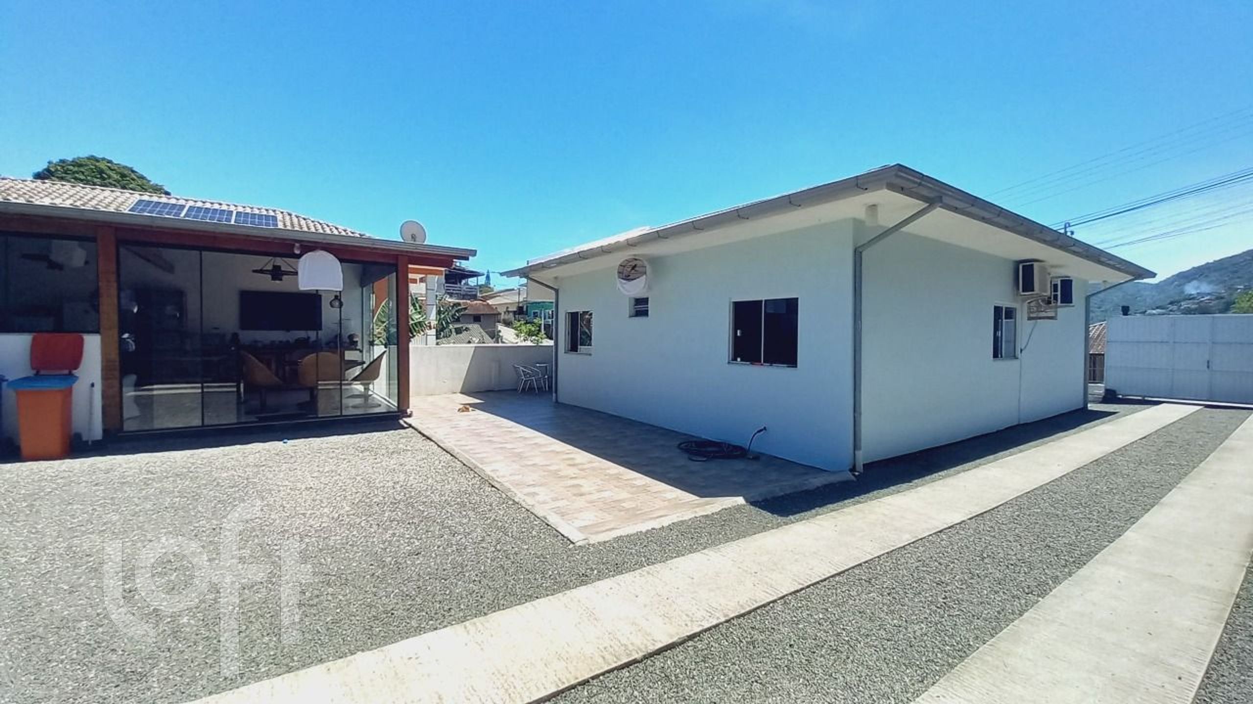 Casa Residencial com 90m², 3 quartos, 2 garagens, no bairro Ingleses em Florianópolis