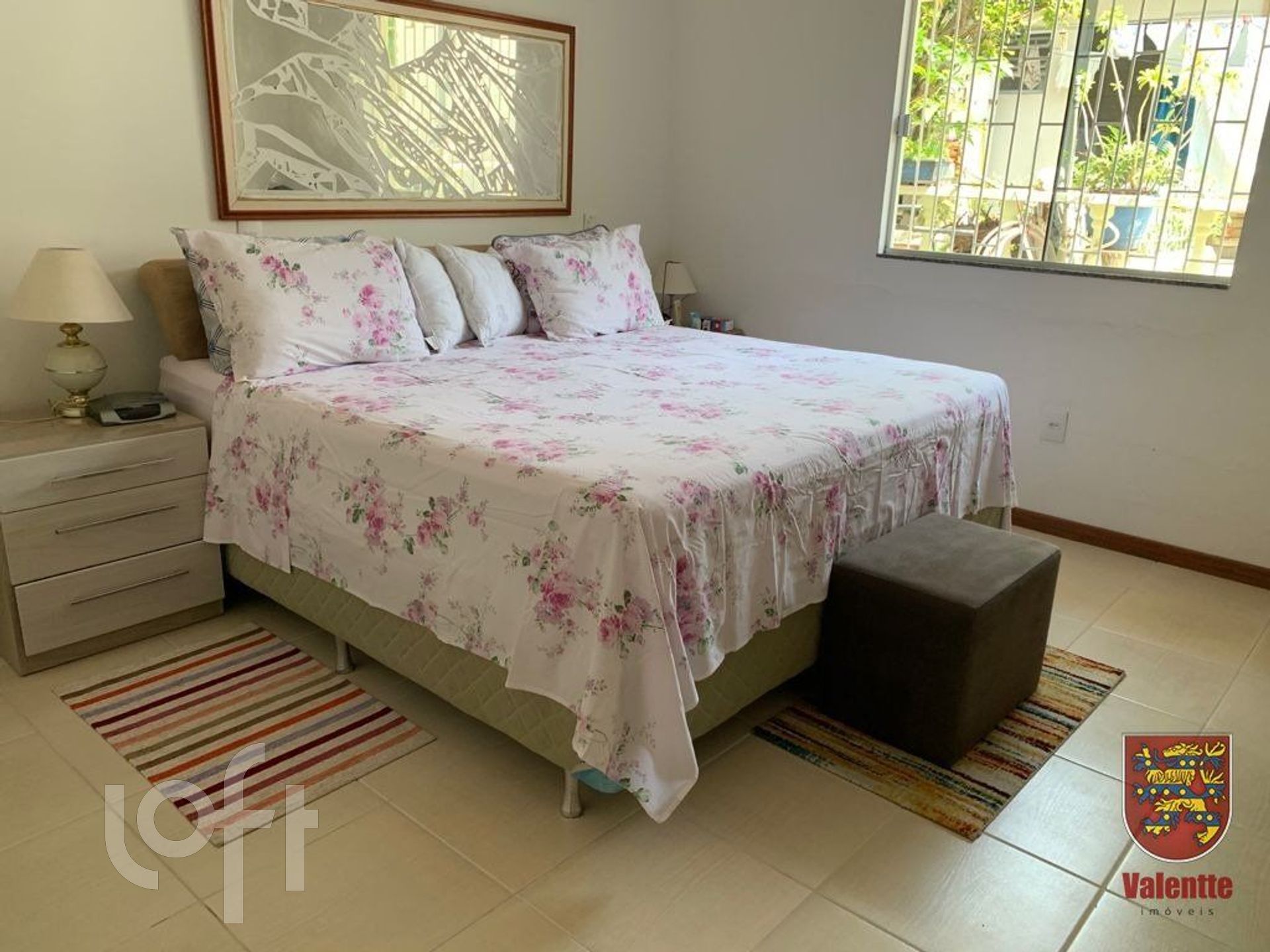 Casa Residencial com 380m², 5 quartos, 2 suítes, 10 garagens, no bairro Coloninha em Florianópolis
