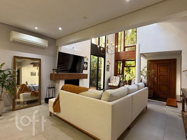 Casa em Condomínio com 324m², 3 dormitórios, 3 suítes, 2 vagas, Boa Vista em Porto Alegre