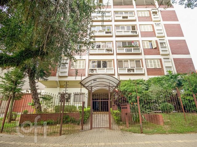 Apartamento com 91m², 2 dormitórios, 1 suíte, 2 vagas, Petrópolis em Porto Alegre
