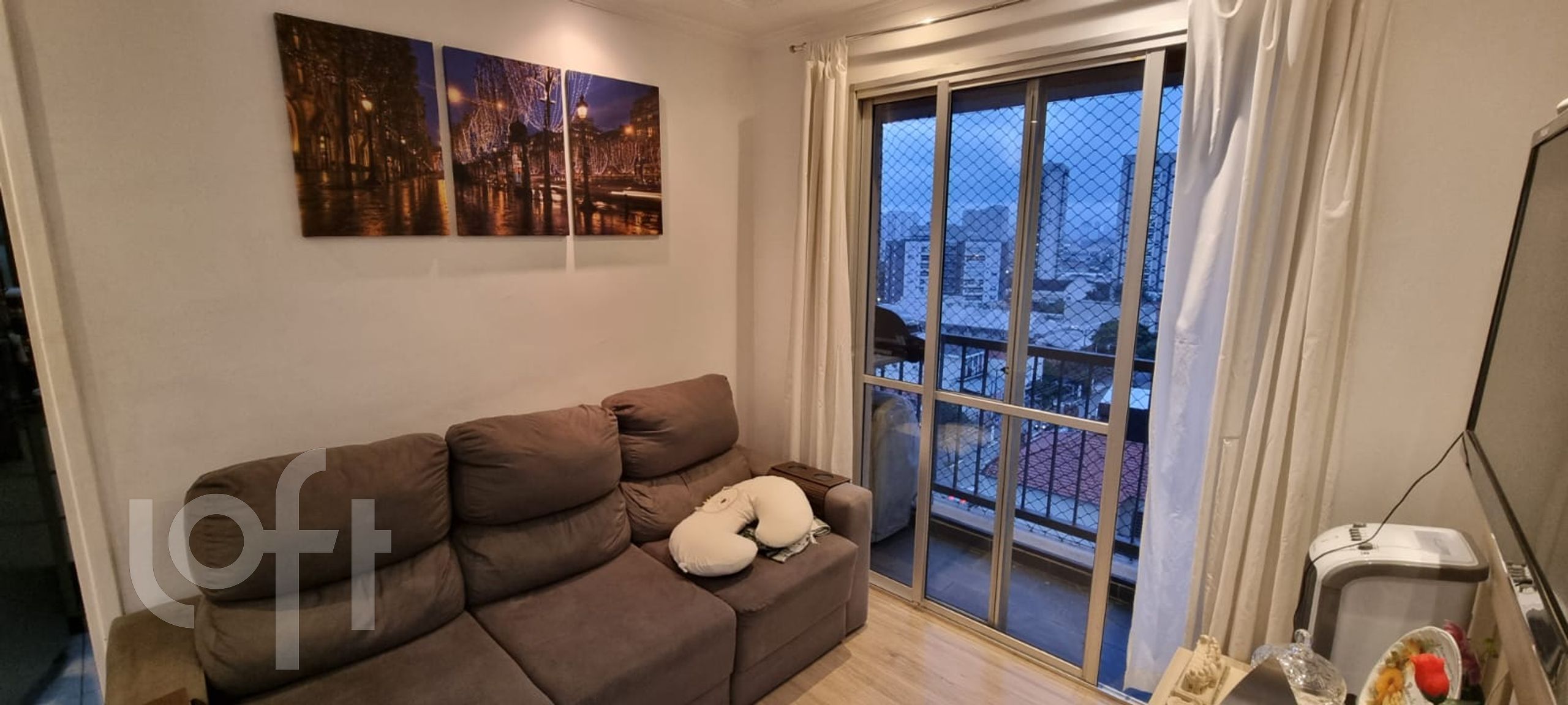 Apartamento à venda com 1 quarto, 50m² - Foto 2