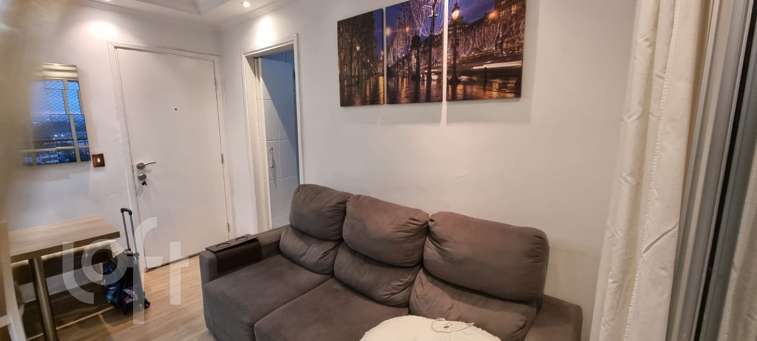 Apartamento à venda com 1 quarto, 50m² - Foto 1