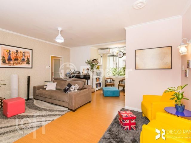 Apartamento com 118m², 3 dormitórios, Auxiliadora em Porto Alegre