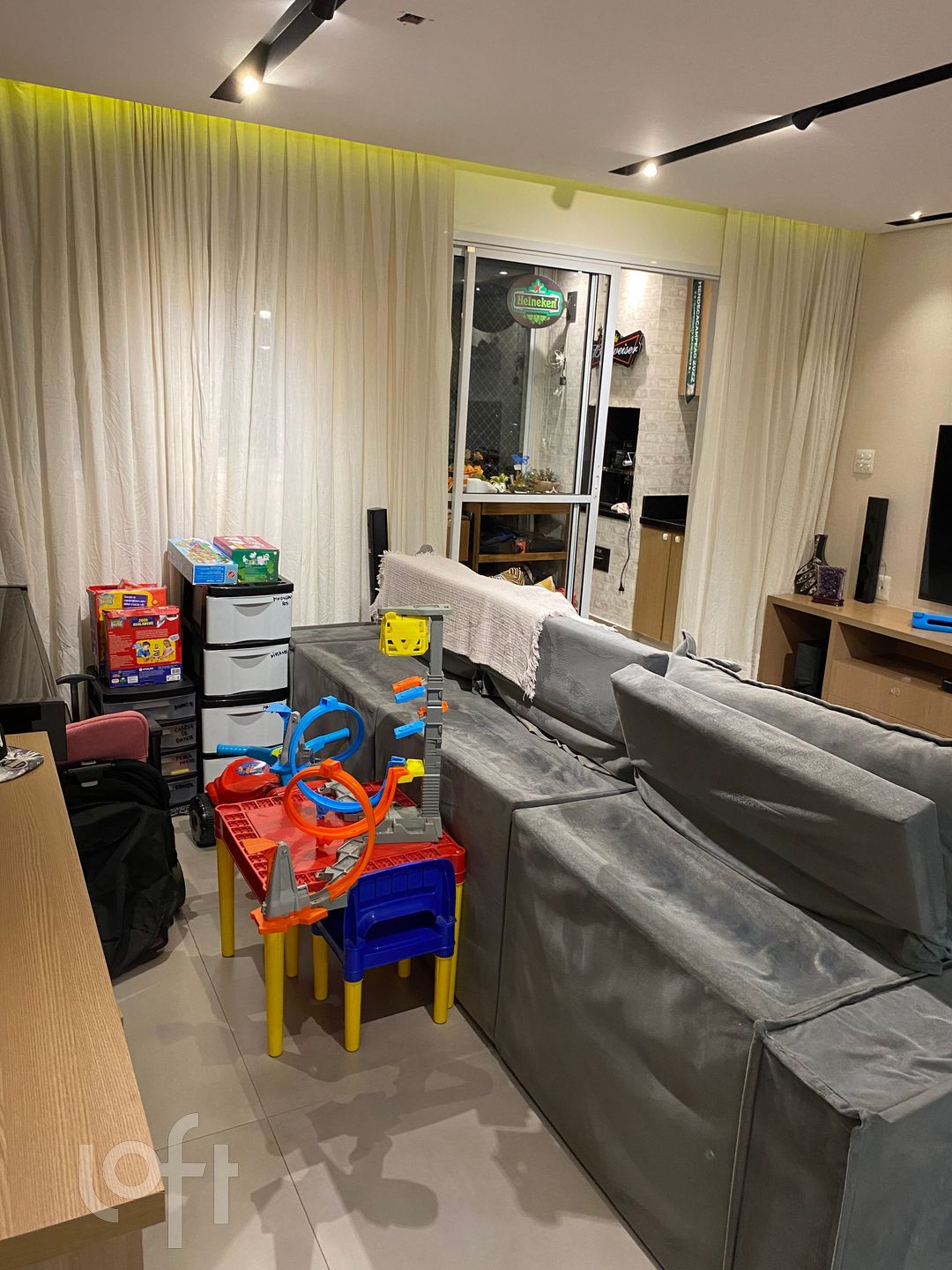 Apartamento à venda com 3 quartos, 75m² - Foto 2