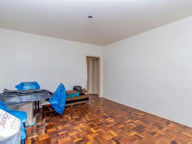 Apartamento com 71m², 2 dormitórios, 1 suíte, 1 vaga, Santa Cecília em Porto Alegre