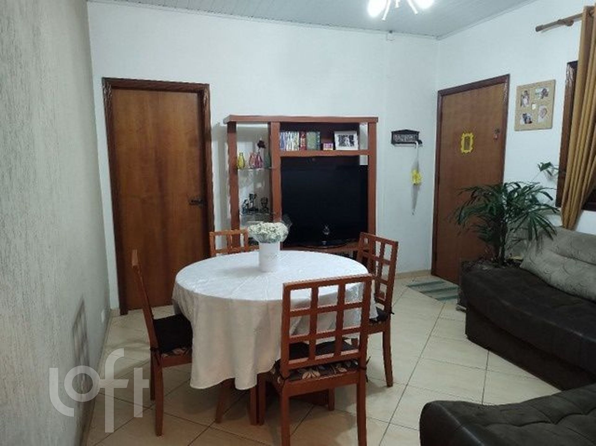 Casa à venda com 5 quartos, 250m² - Foto 2