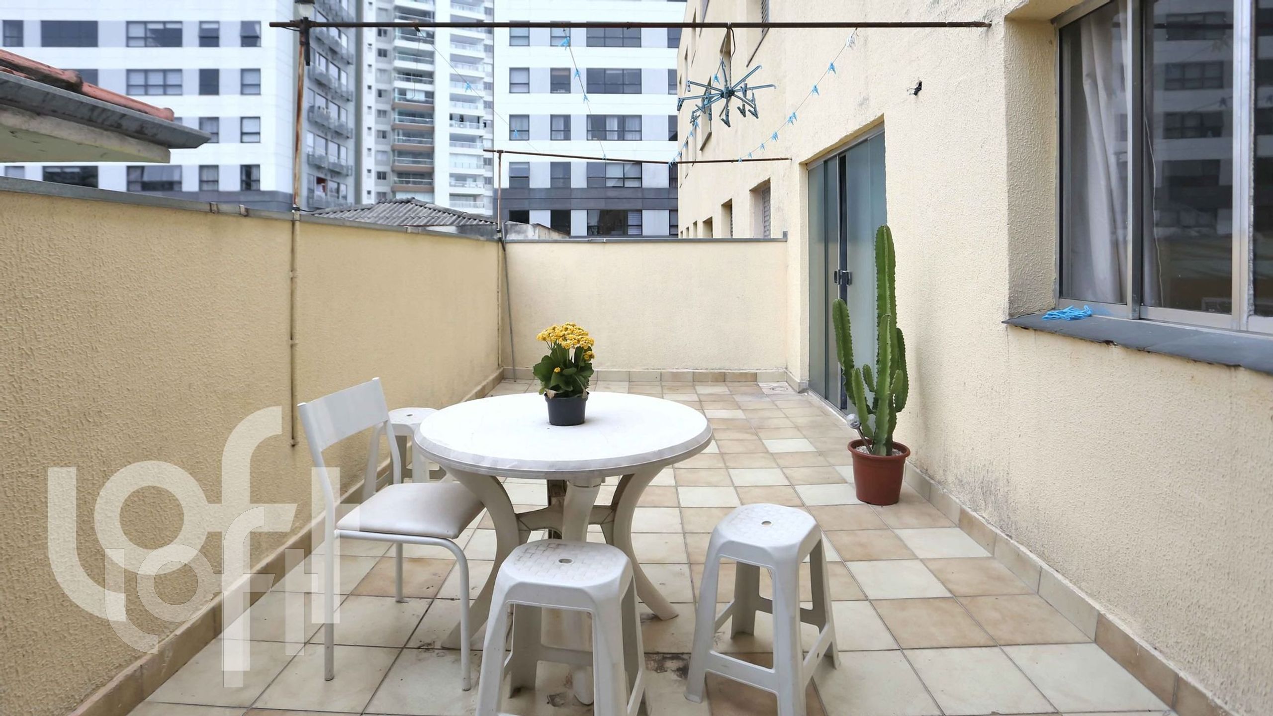 Apartamento à venda com 3 quartos, 131m² - Foto 4