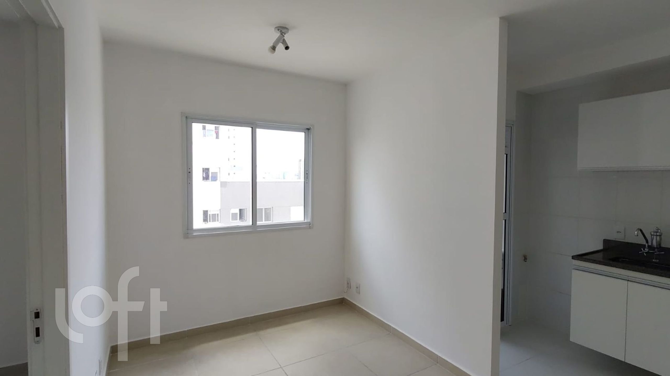 Apartamento à venda com 1 quarto, 32m² - Foto 1