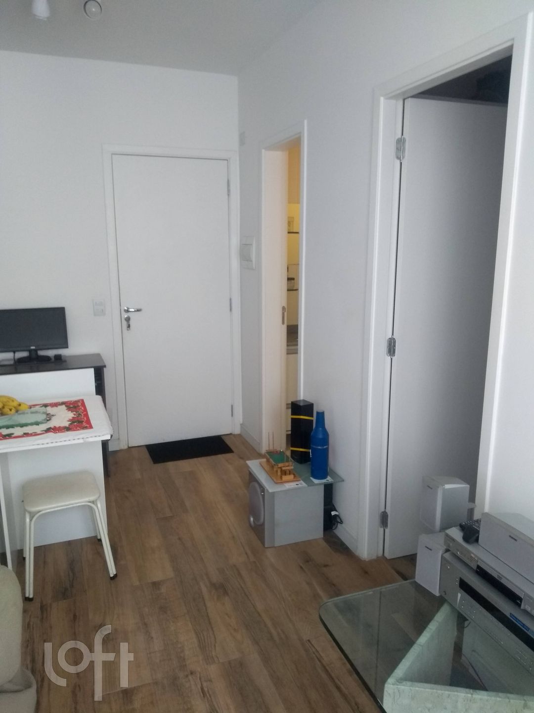 Apartamento à venda com 1 quarto, 33m² - Foto 2