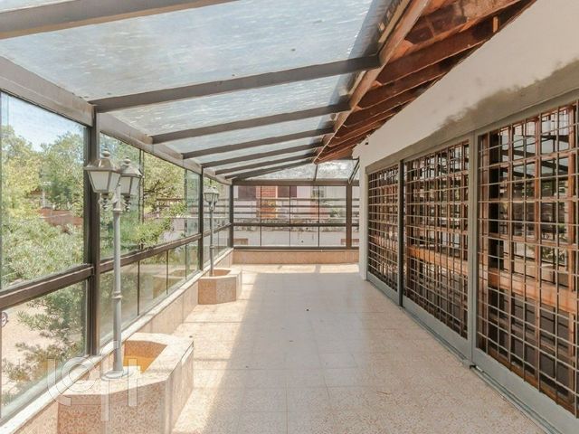 Casa com 307m², 3 dormitórios, 2 suítes, 5 vagas, Higienópolis em Porto Alegre