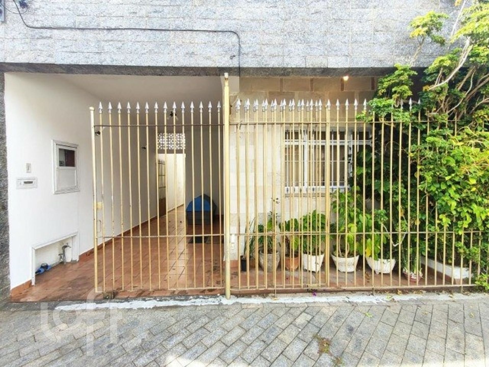 Casa à venda com 2 quartos, 94m² - Foto 1