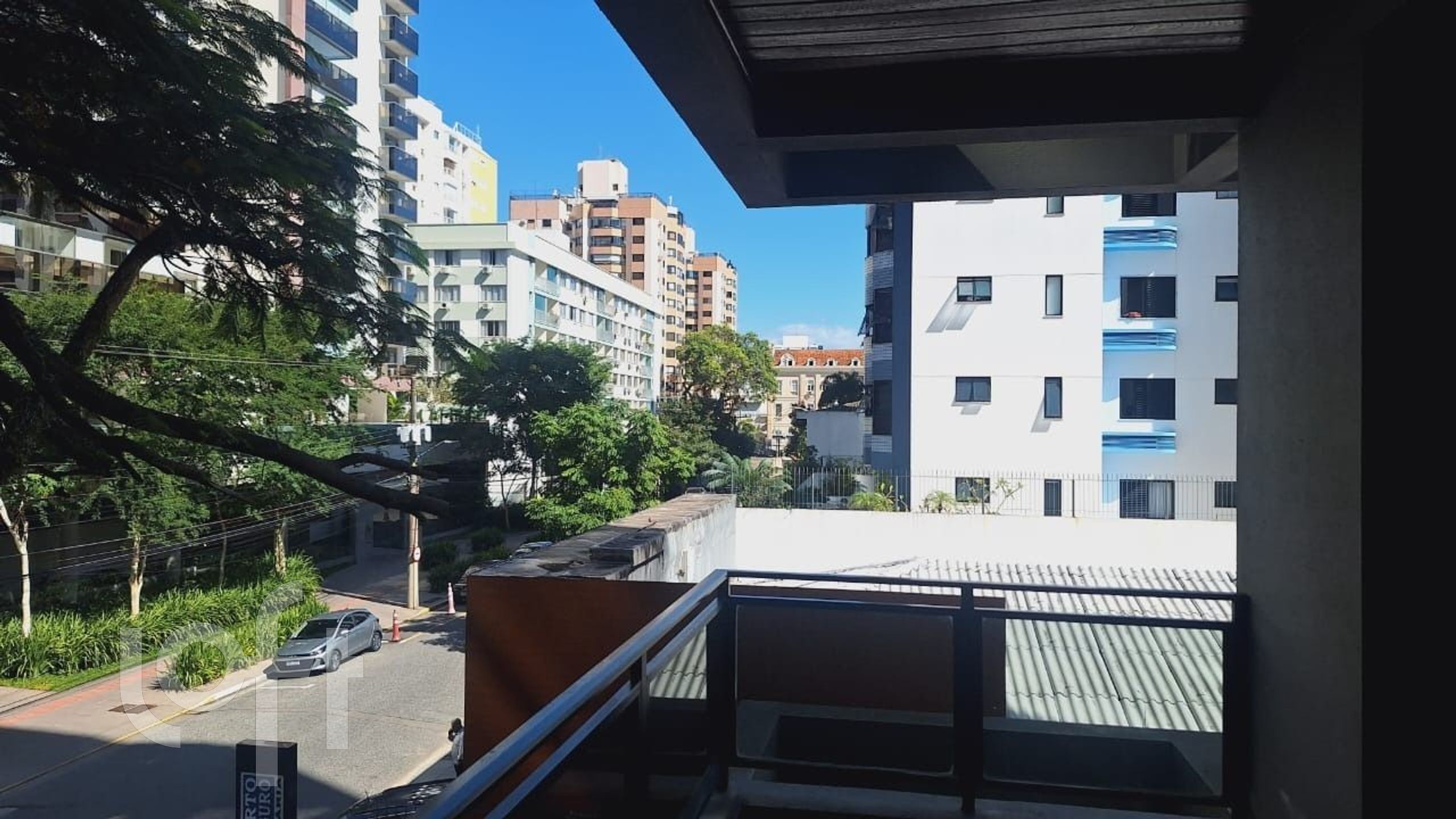 Apartamentos com 313m², 4 quartos, 2 suítes, 2 garagens, no bairro Centro em Florianópolis