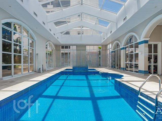 Apartamento com 235m², 3 dormitórios, 1 suíte, 3 vagas, Higienópolis em Porto Alegre