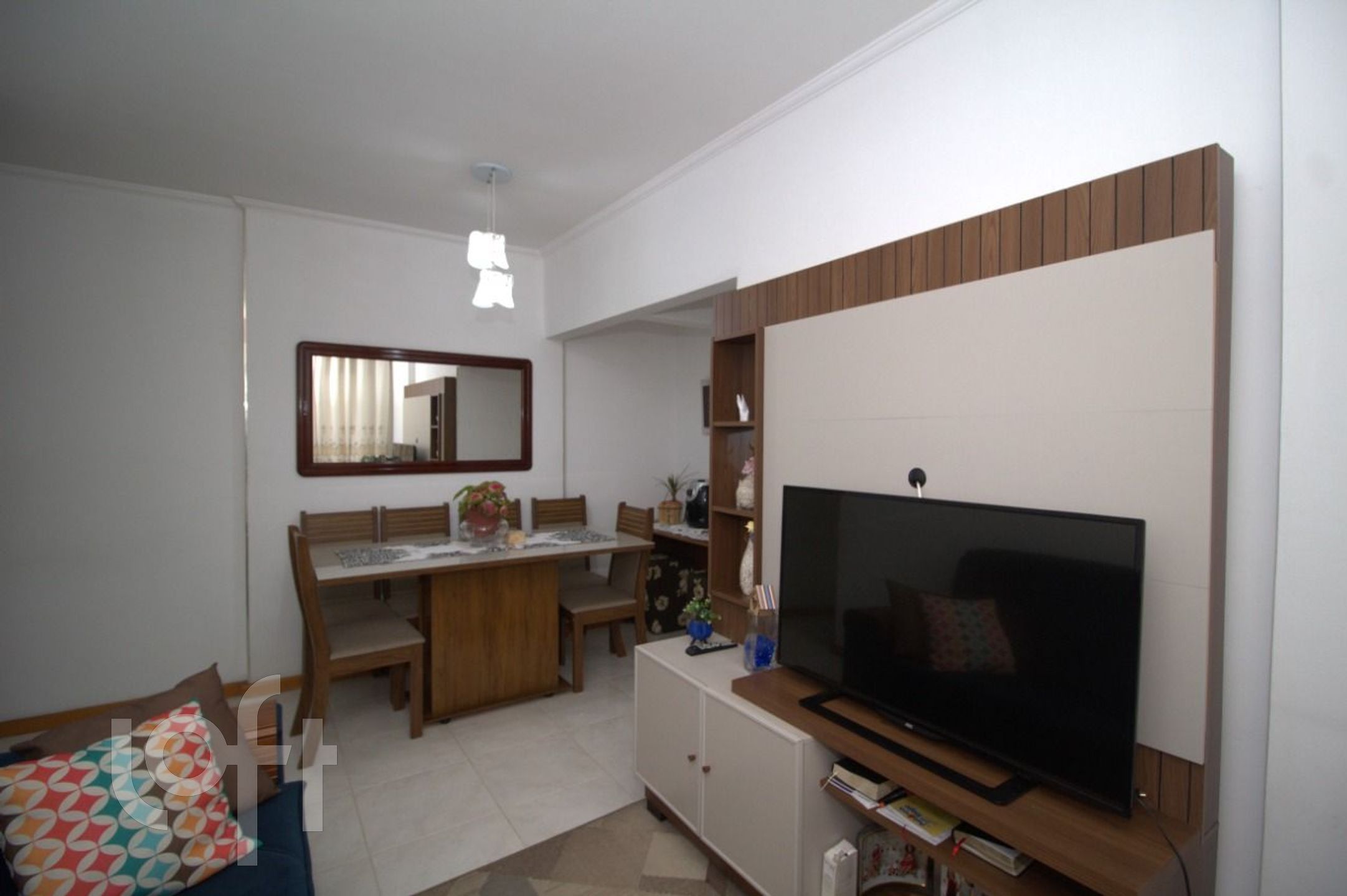 Apartamento à venda com 2 quartos, 58m² - Foto 4