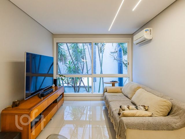 Apartamento com 73m², 2 dormitórios, 1 vaga, Auxiliadora em Porto Alegre