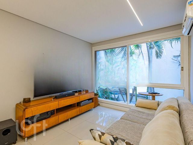 Apartamento com 73m², 2 dormitórios, 1 vaga, Auxiliadora em Porto Alegre