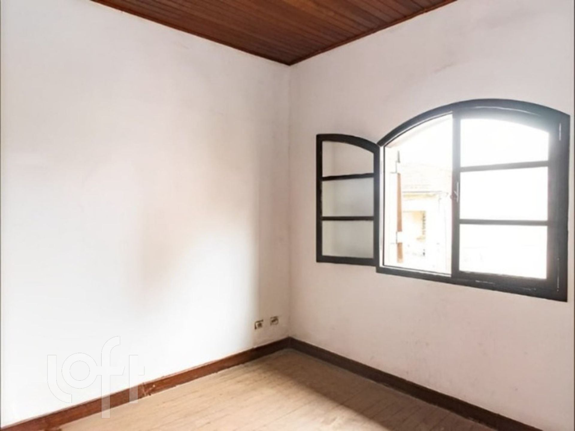 Casa à venda com 4 quartos, 300m² - Foto 3