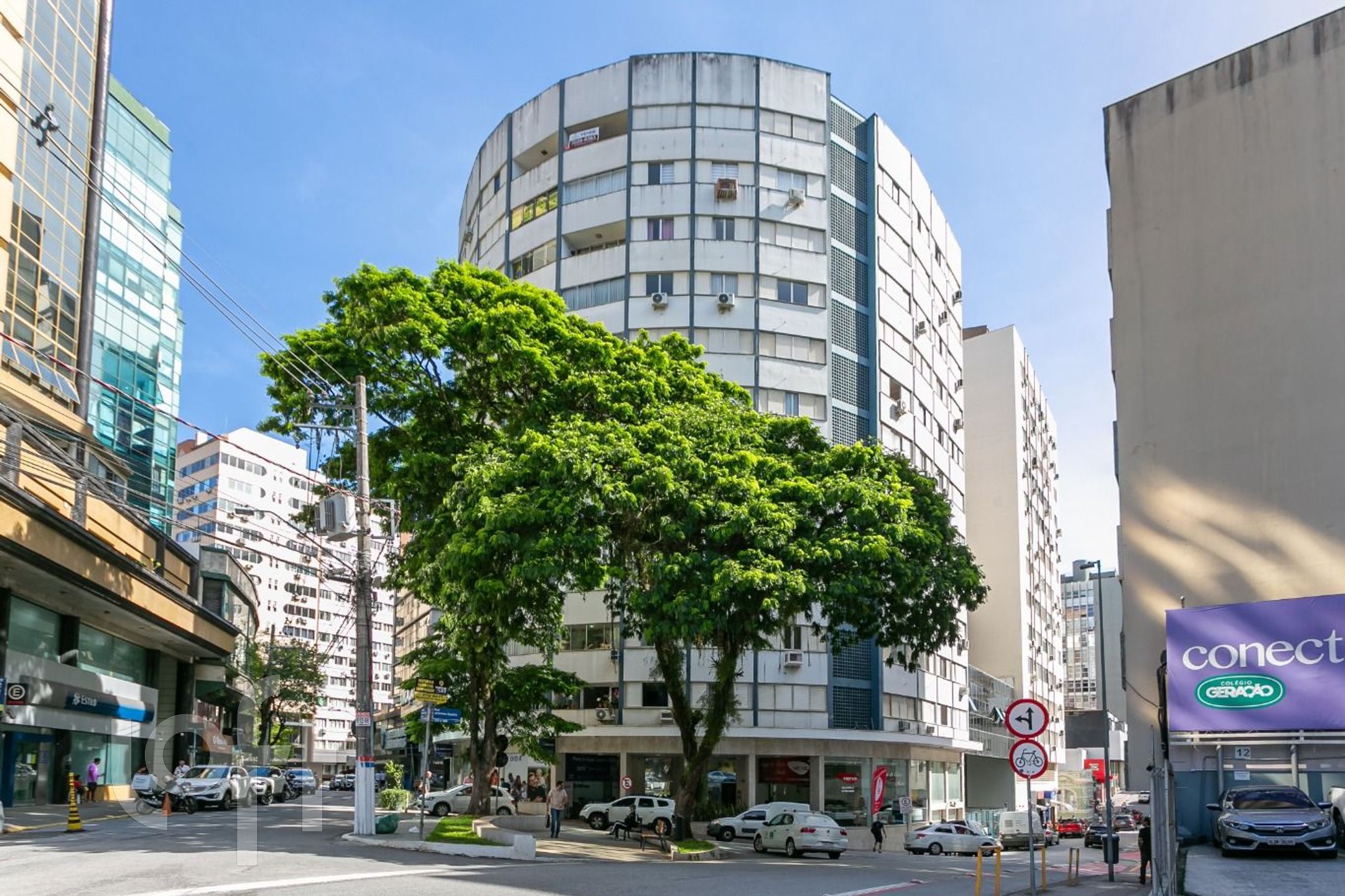 Apartamentos com 102m², 3 quartos, 1 suíte, 1 garagem, no bairro Centro em Florianópolis