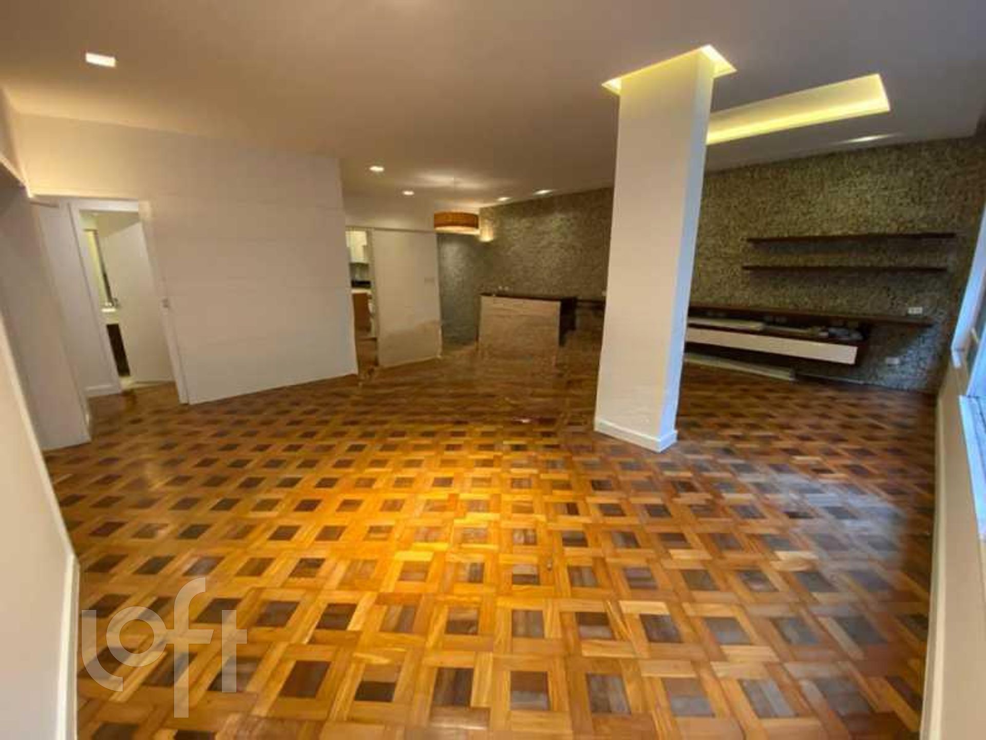 Apartamento à venda com 4 quartos, 215m² - Foto 5