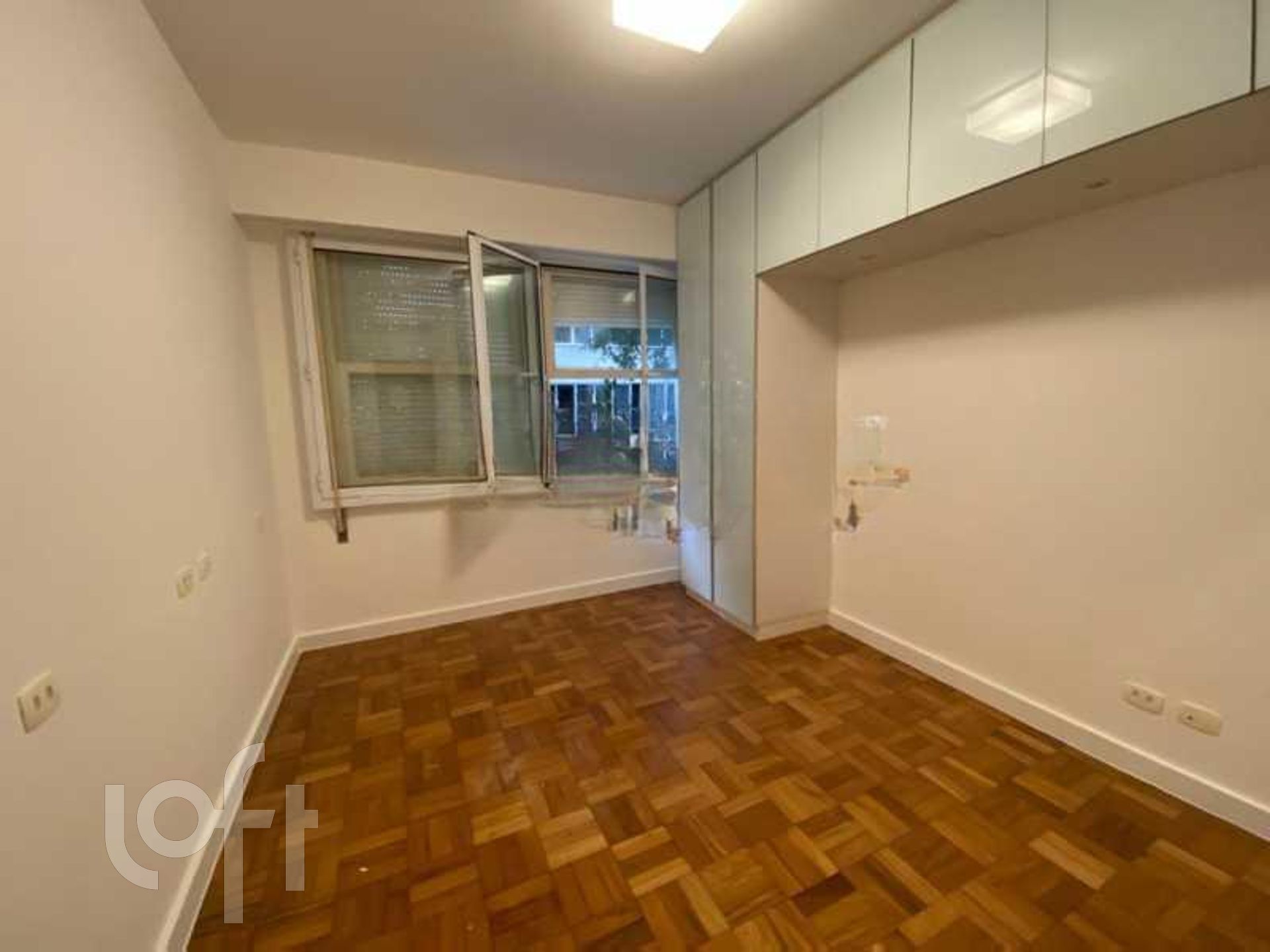 Apartamento à venda com 4 quartos, 215m² - Foto 18