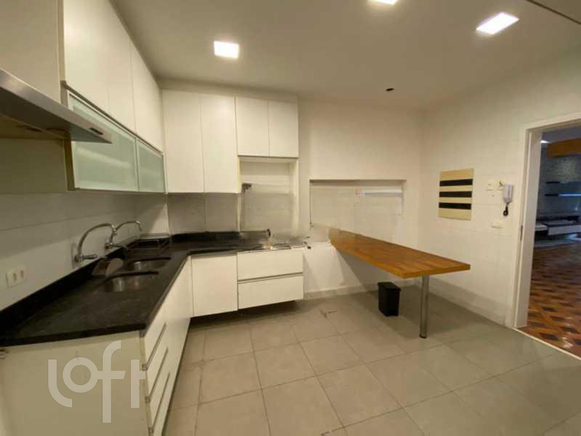 Apartamento à venda com 4 quartos, 215m² - Foto 28