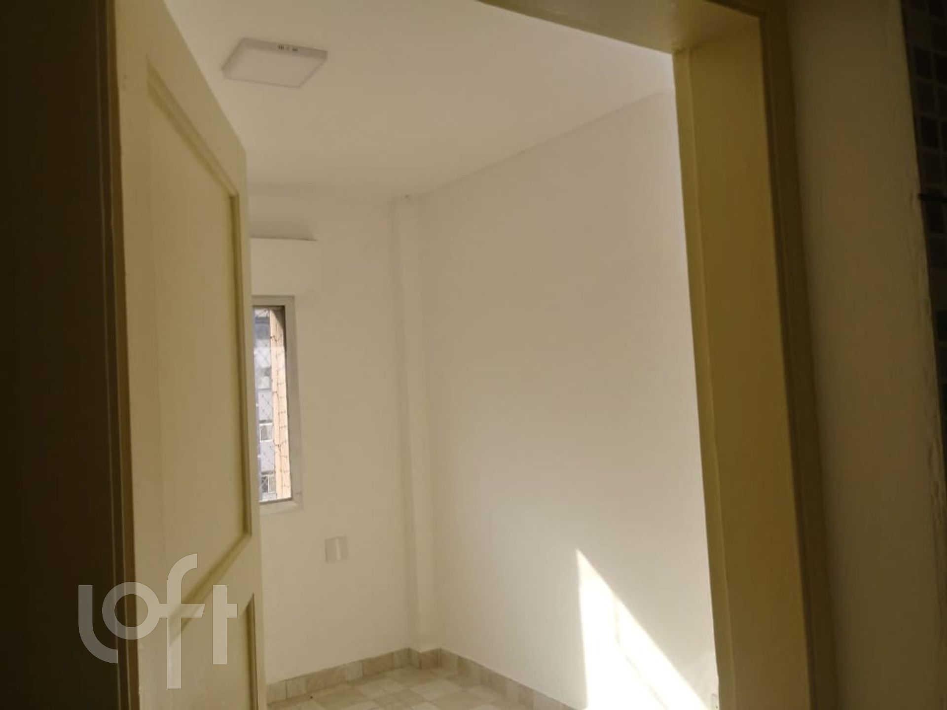 Apartamento à venda com 2 quartos, 56m² - Foto 3