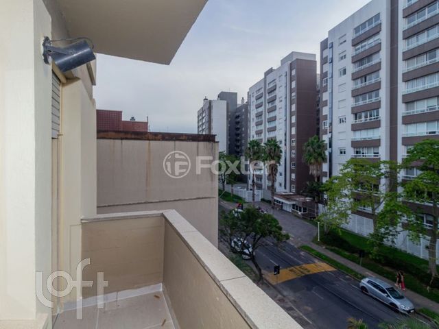 Apartamento com 123m², 3 dormitórios, 1 suíte, Menino Deus em Porto Alegre