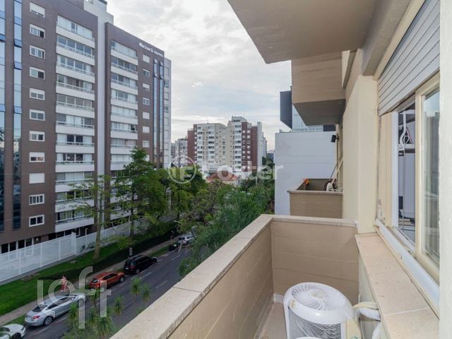 Apartamento com 123m², 3 dormitórios, 1 suíte, Menino Deus em Porto Alegre