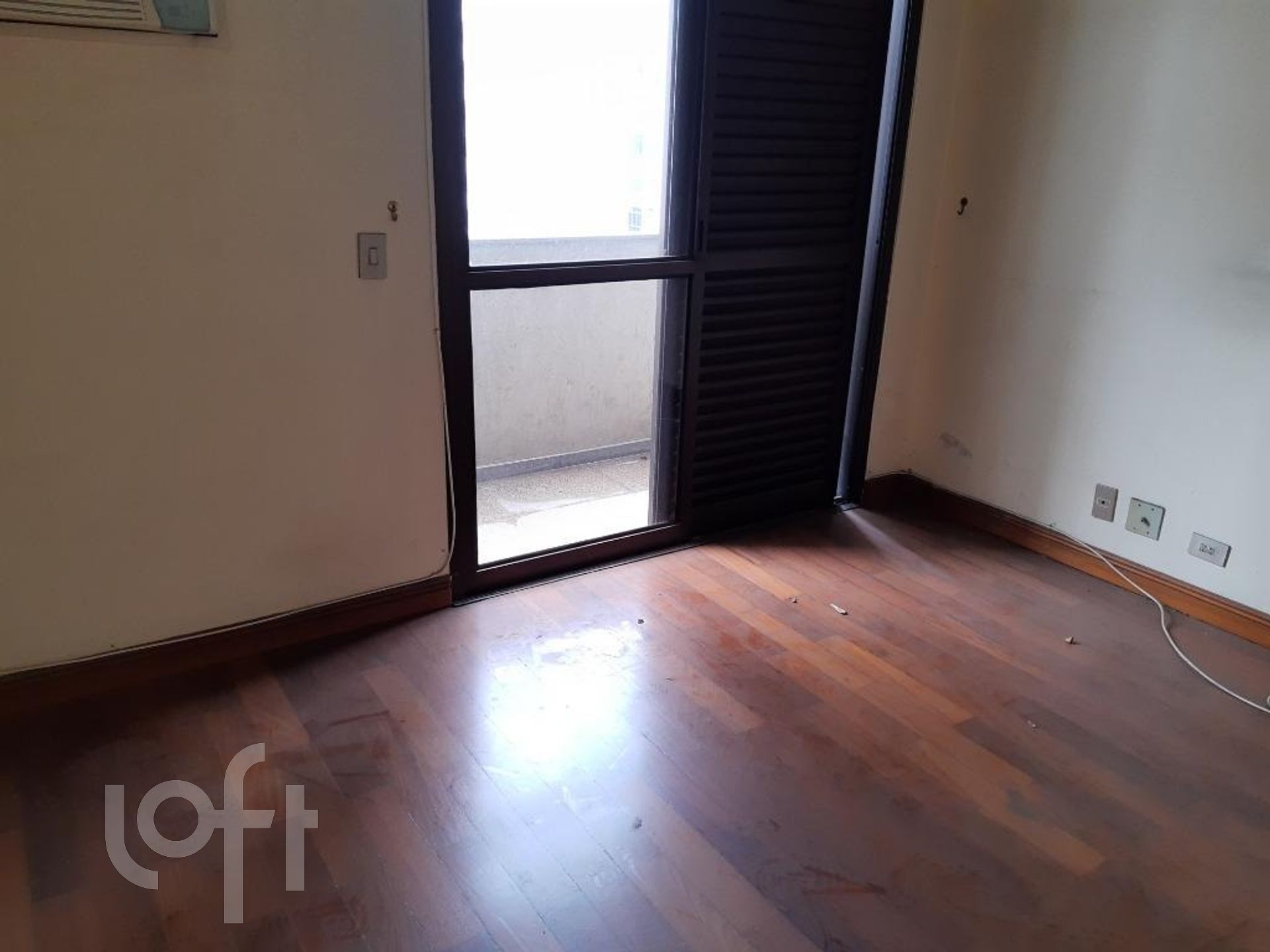 Apartamento à venda com 3 quartos, 228m² - Foto 13