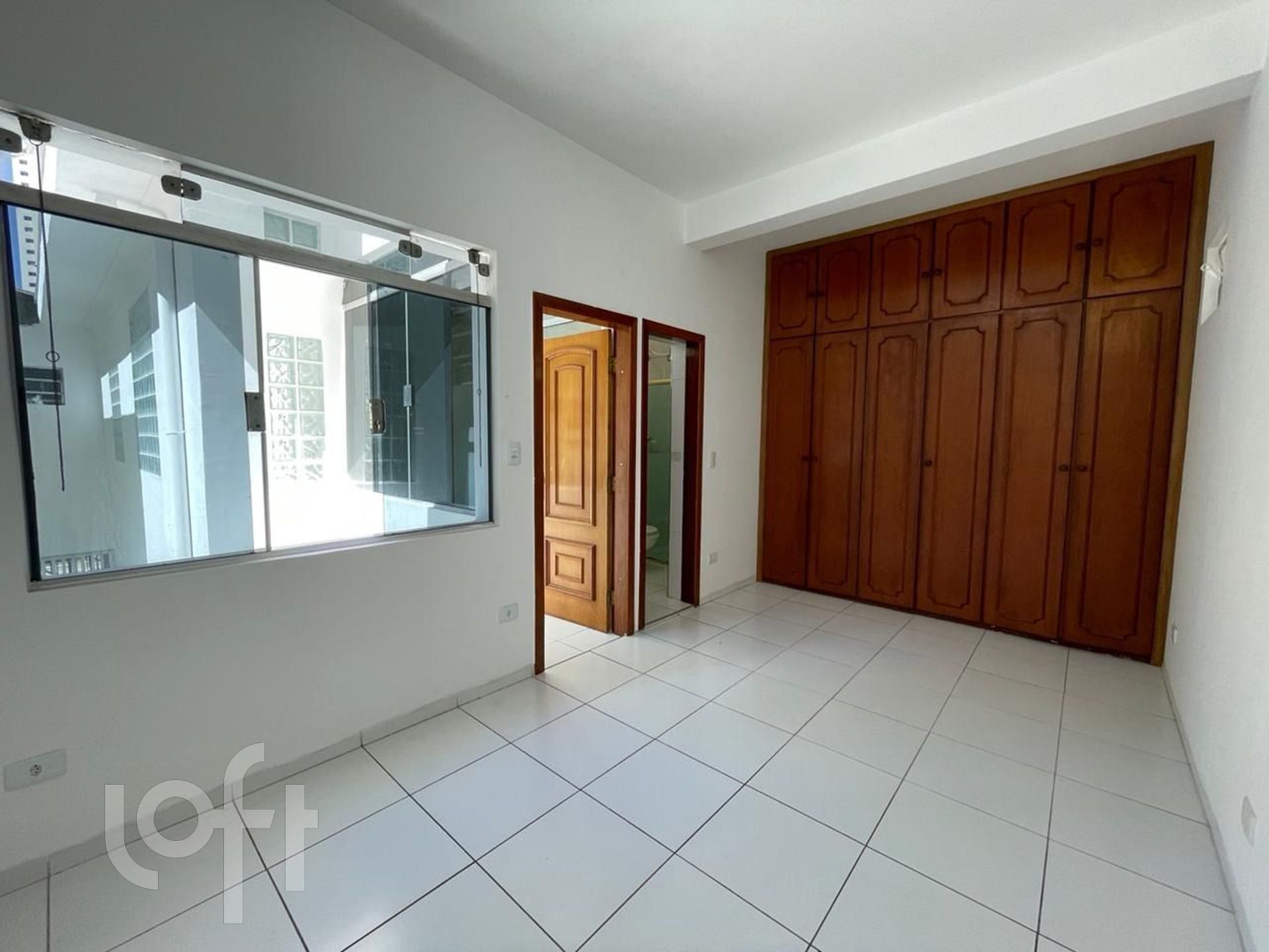 Casa Lançamentos com 3 quartos, 202m² - Foto 3