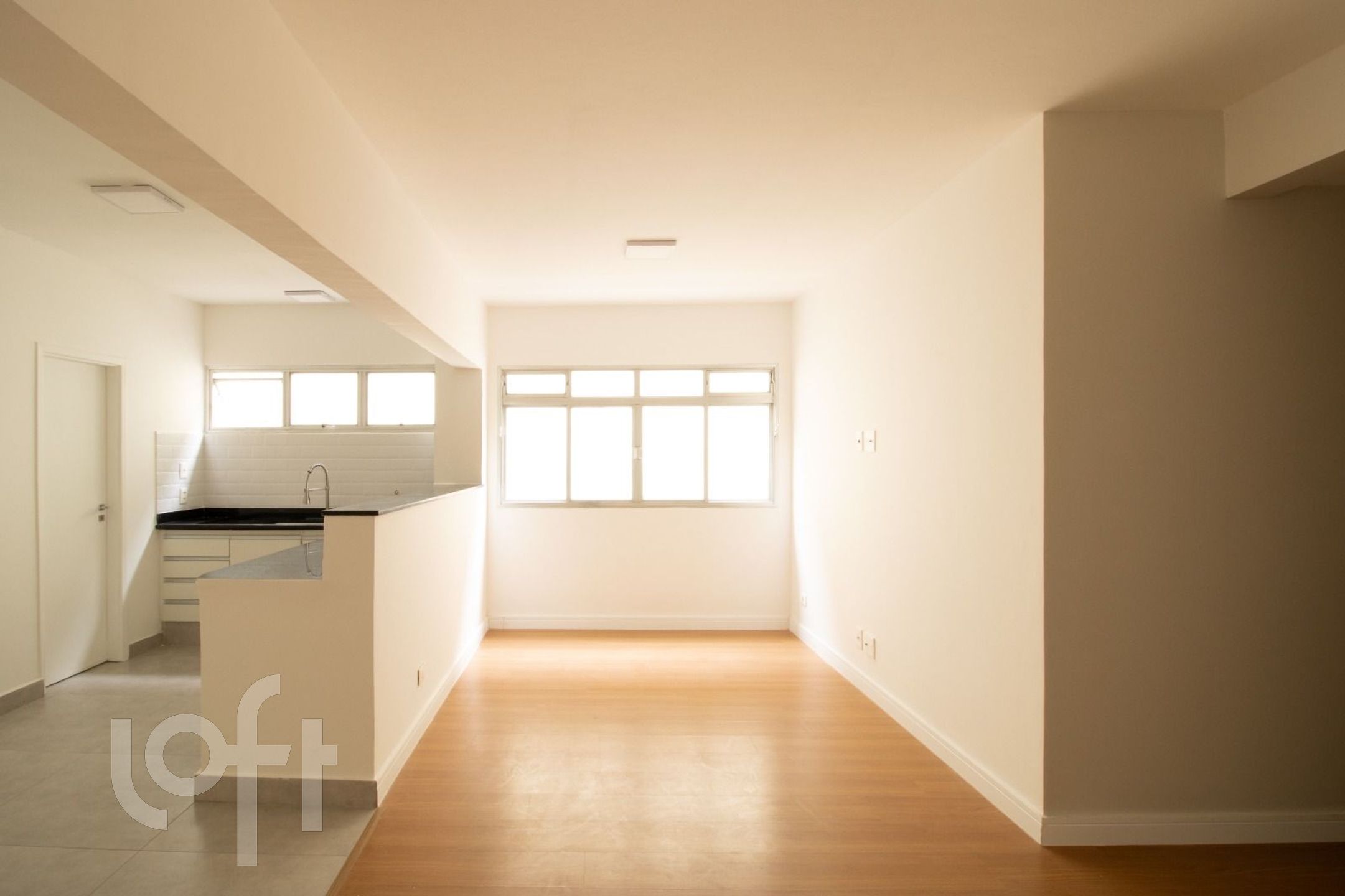 Apartamento à venda com 3 quartos, 80m² - Foto 3