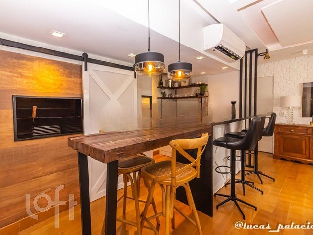 Apartamento com 129m², 3 dormitórios, 2 suítes, 2 vagas, Menino Deus em Porto Alegre